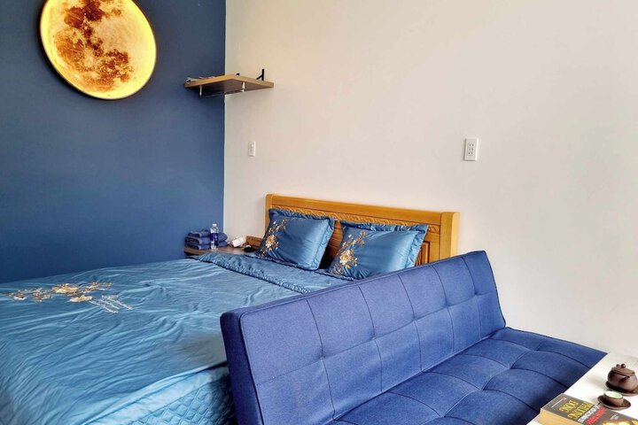 Room 5 of 40