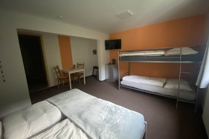 Room 27 of 97