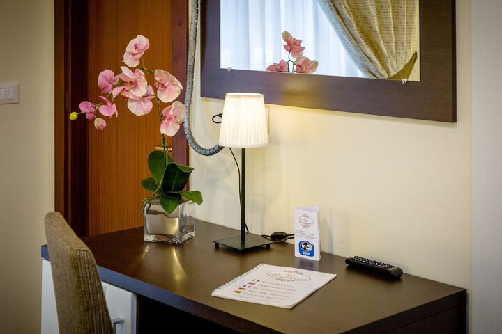 Room amenity