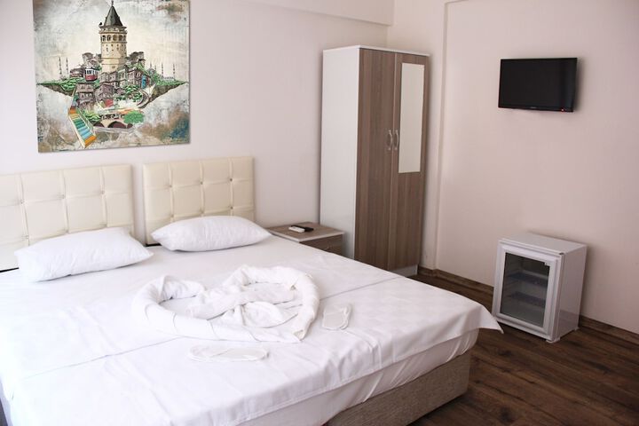 Room 8 of 54