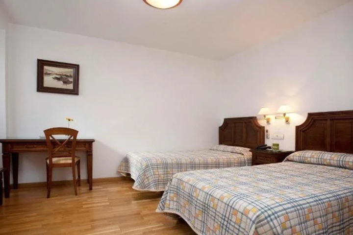 HOTEL AVENIDA