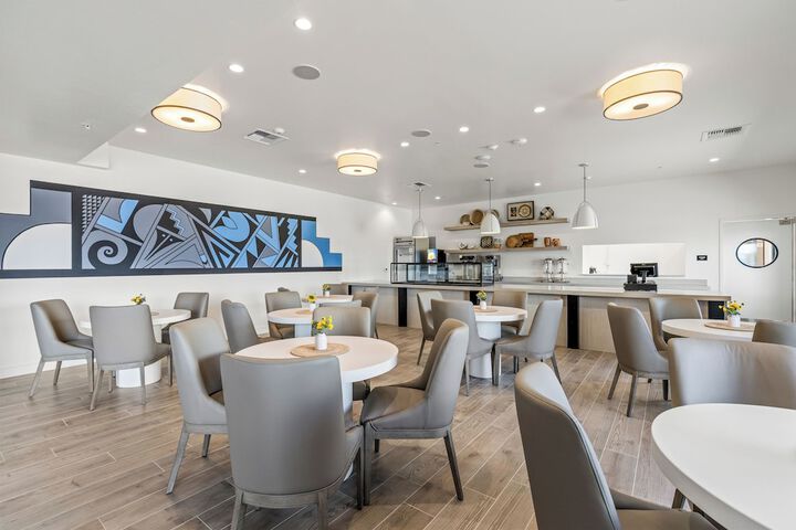 Breakfast/Coffee Service 60 of 67