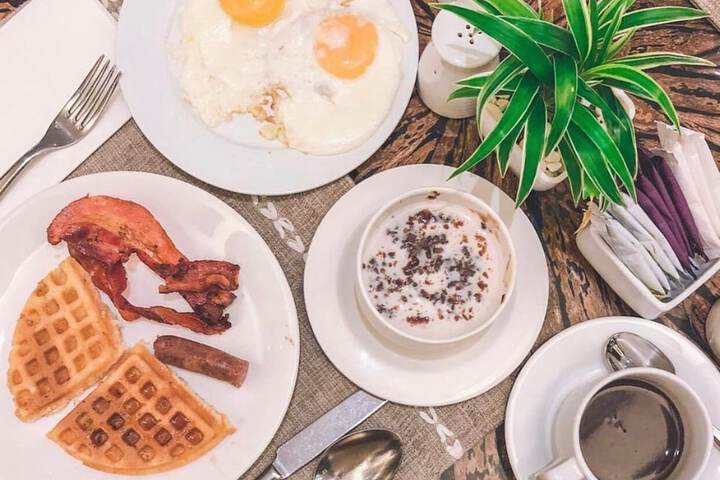 Breakfast/Coffee Service 17 of 19