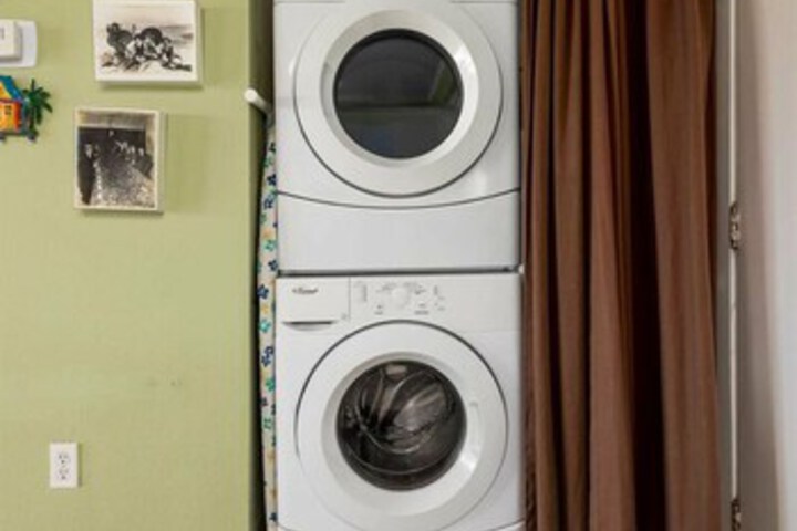 Laundry 8 of 18
