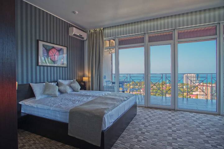 Room 14 of 49