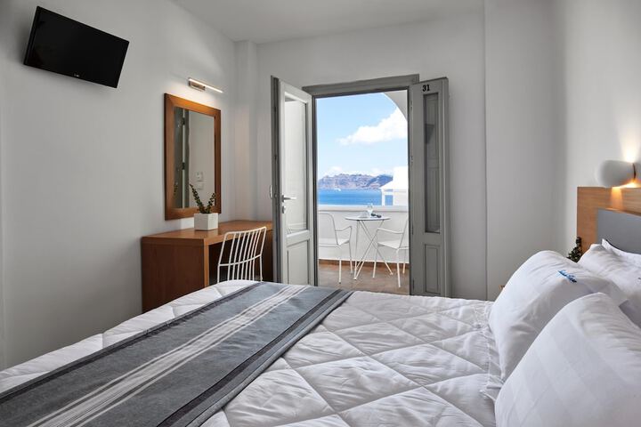 Room 43 of 205
