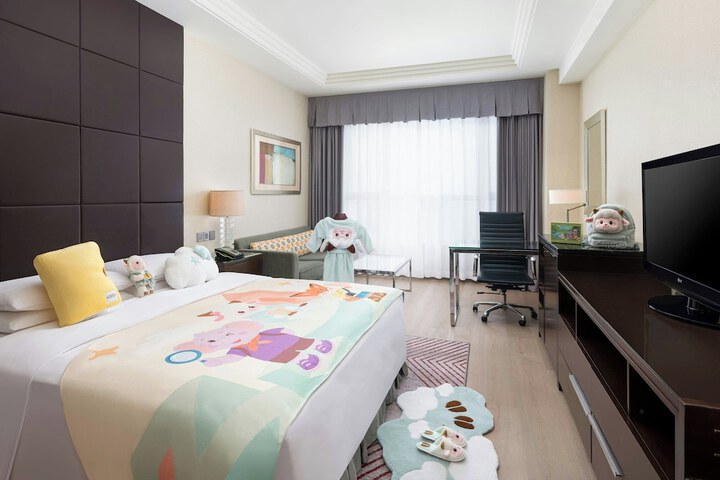 Room 19 of 68