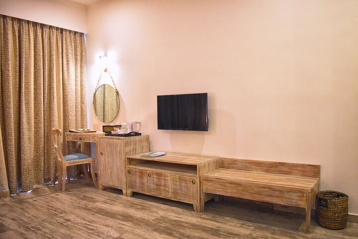 Room 9 of 109