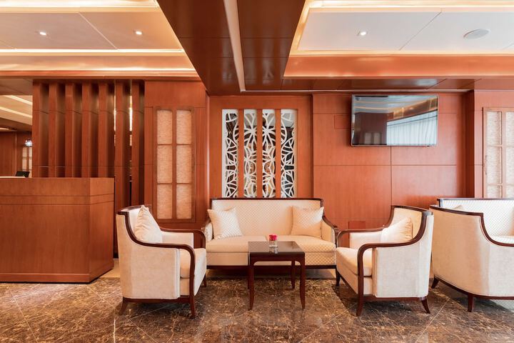 Hotel Interior 6 of 34