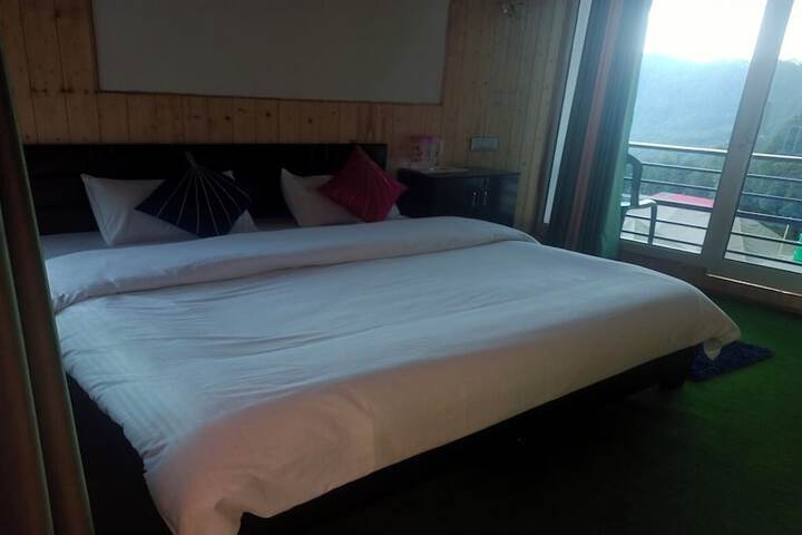 Room 29 of 70