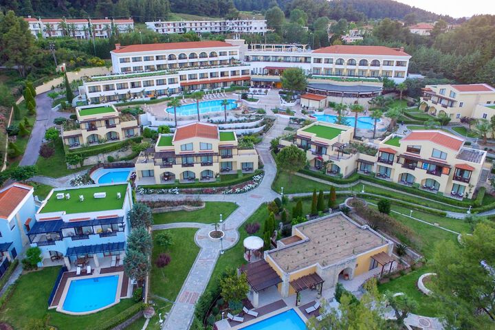 Hotel 382 of 417