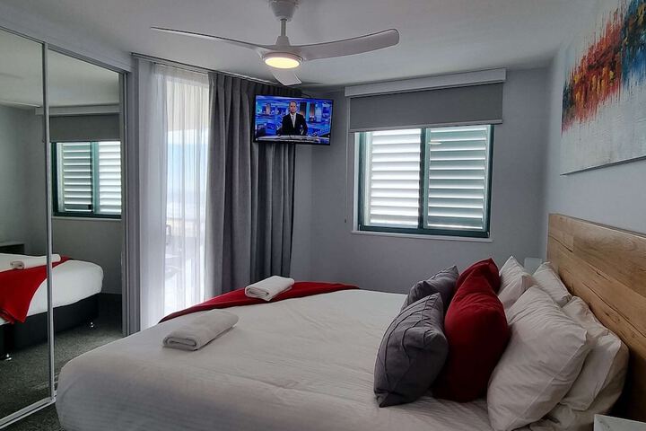 Room 19 of 272