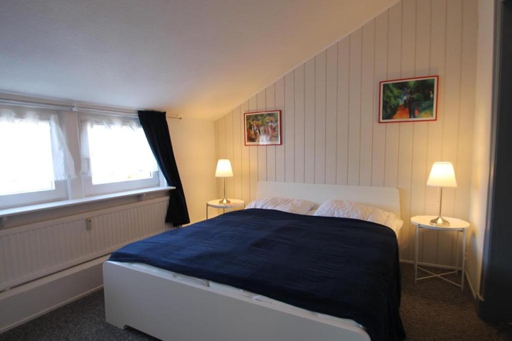 Room 3 of 6