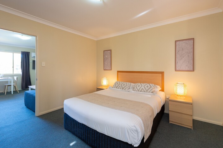 Room 5 of 31