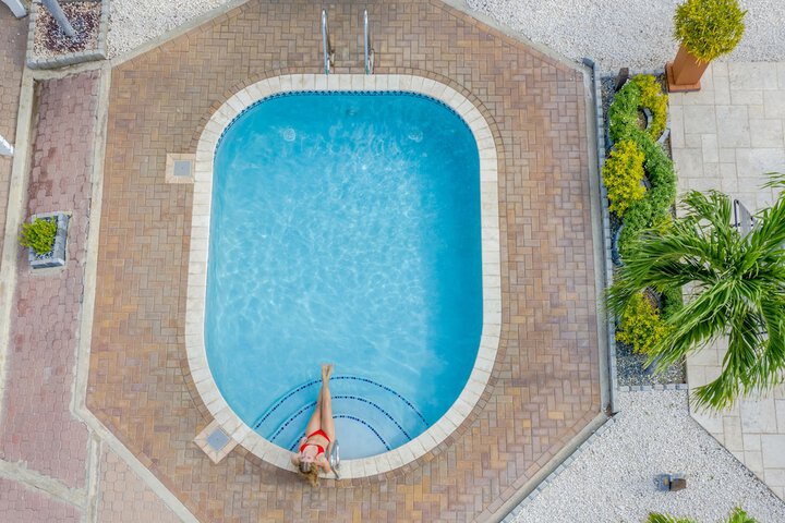 Pools & Facilities