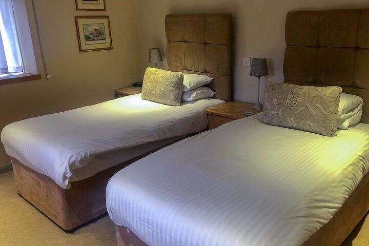 Room 4 of 46
