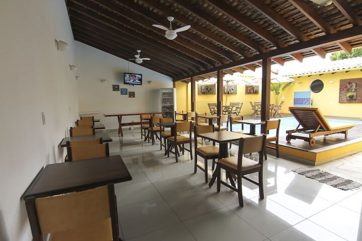 Entrance & Lobby