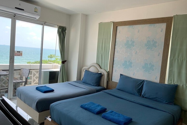 Room 28 of 263