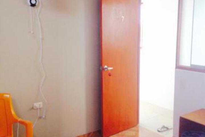 Room 4 of 14