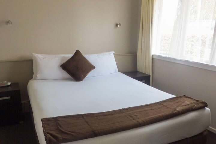 Room 53 of 302