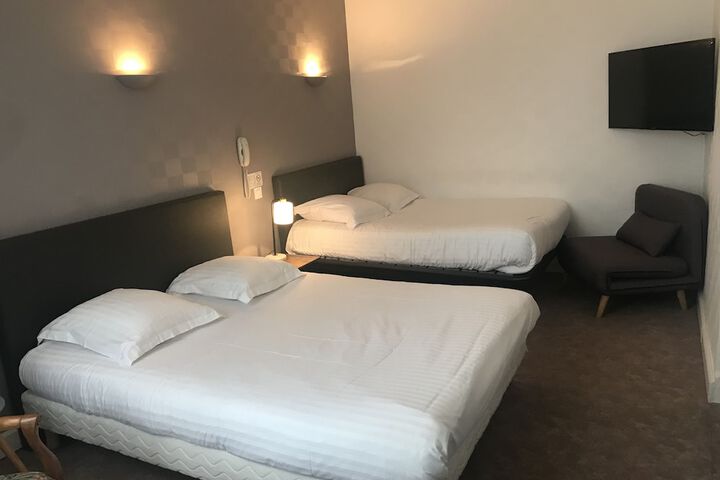 Room 10 of 48