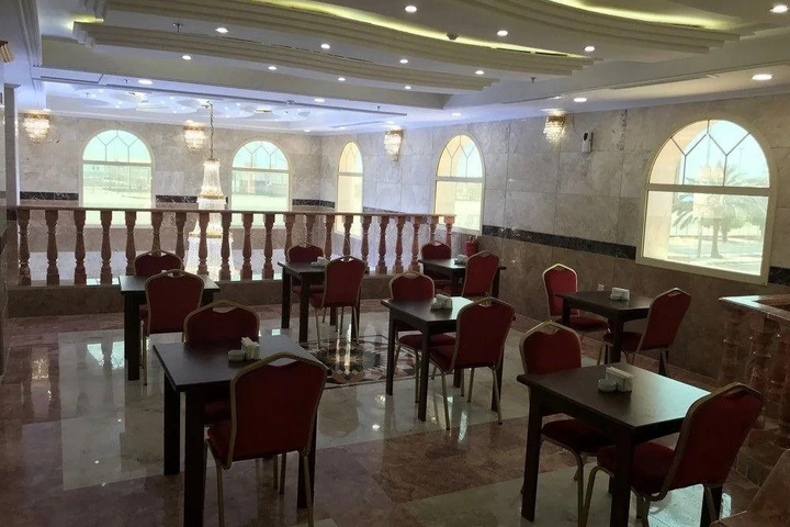 LA Fontaine Reval Hotel