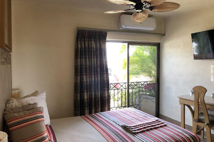 Room 6 of 35