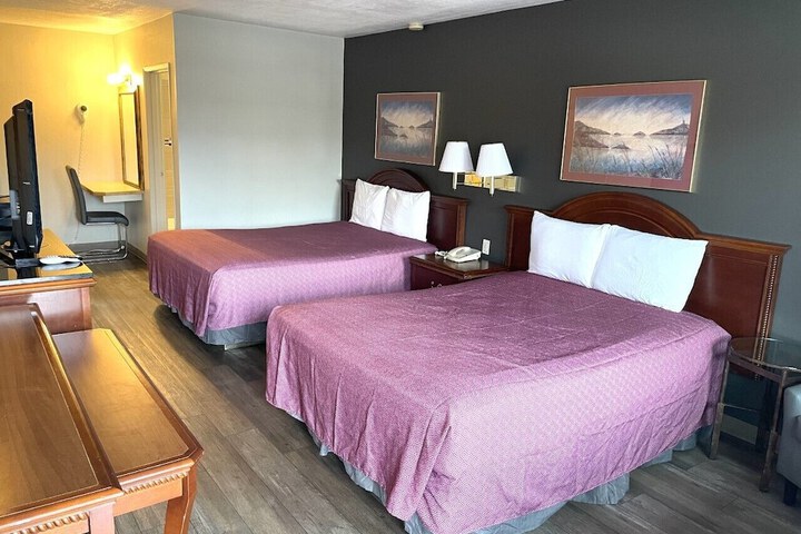 Room 5 of 34