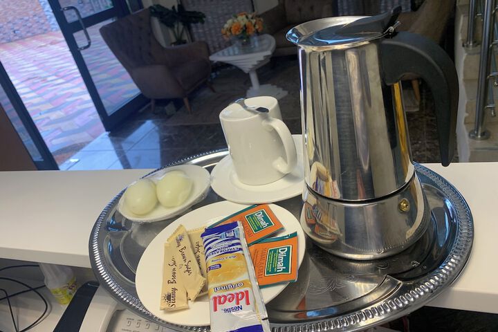Breakfast/Coffee Service 30 of 44