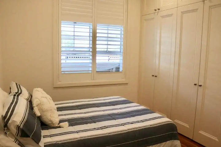 3 Bedroom Home Near Manly Beach
