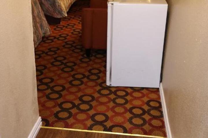 Quadruple 2 Double Beds (3 of 5)
