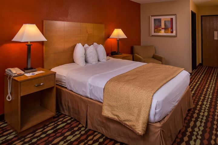Room 34 of 82