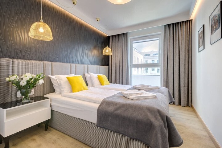 Room 75 of 181
