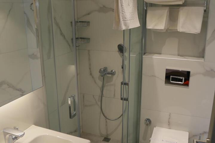 Room 72 of 73