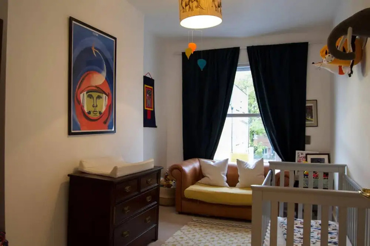 Room 5 of 13
