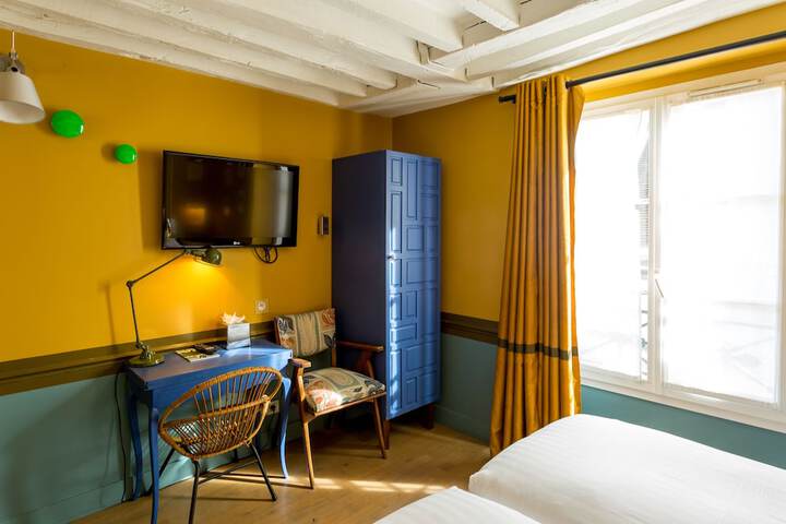 Room 44 of 84