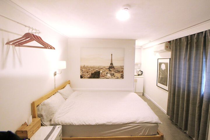 Room 29 of 178