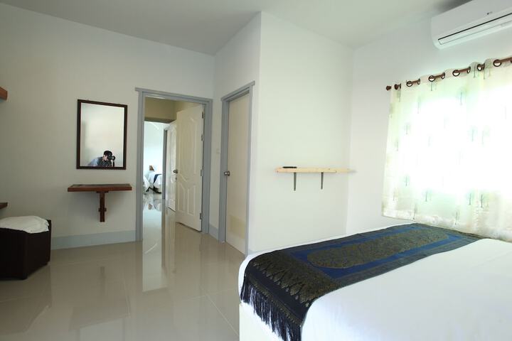 Room 10 of 51