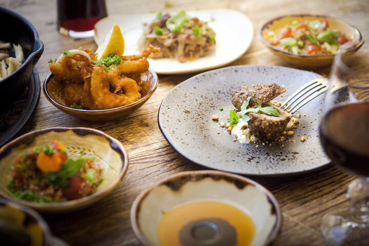 Dining 88 of 138