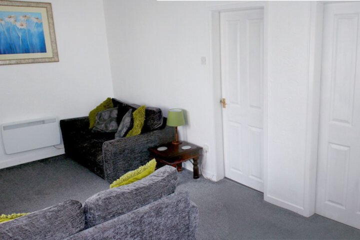 Room 8 of 19