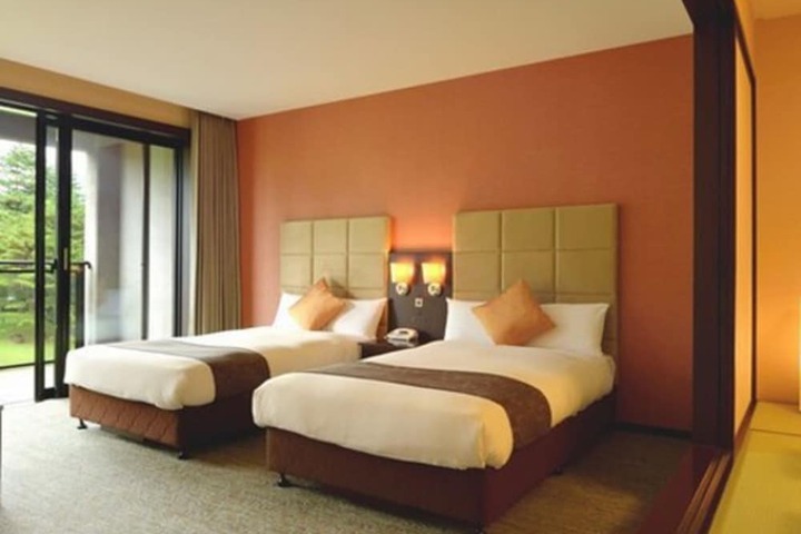 Room 5 of 29