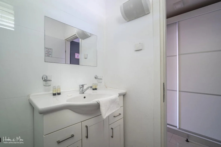Clean Restrooms