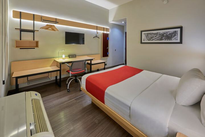 Room 5 of 47