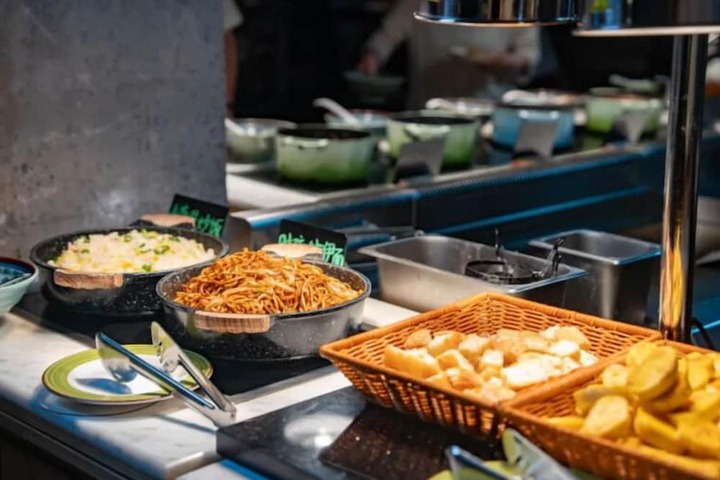 Breakfast buffet