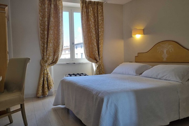 Room 5 of 21