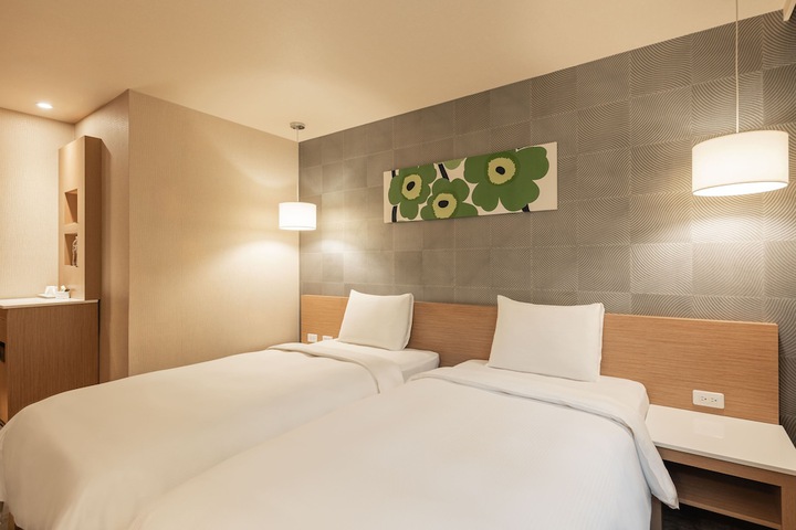 Room 4 of 55