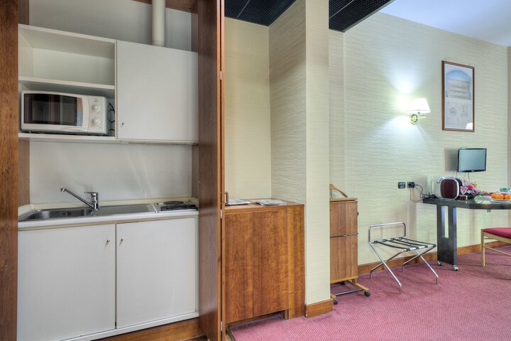 Private kitchenette