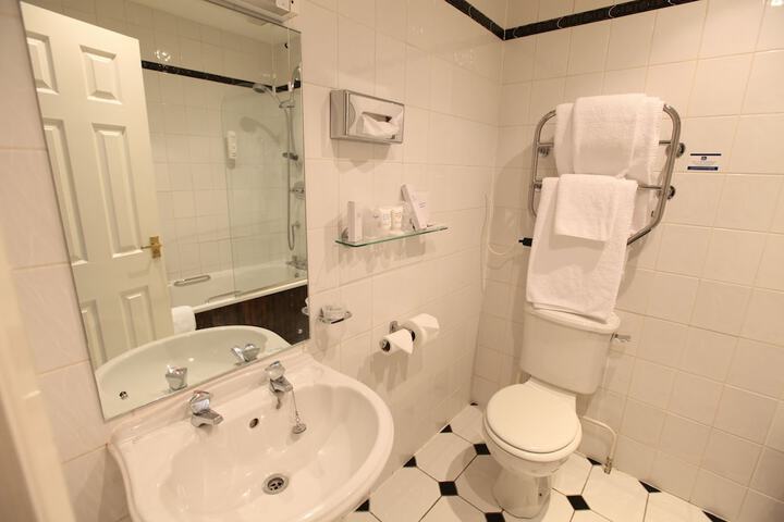 Bath Interior