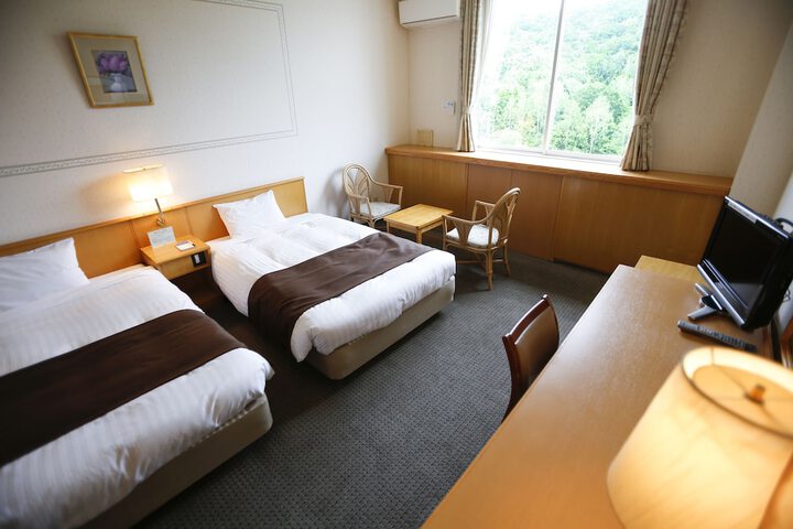 Room 13 of 39