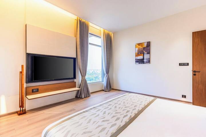 Room 19 of 48